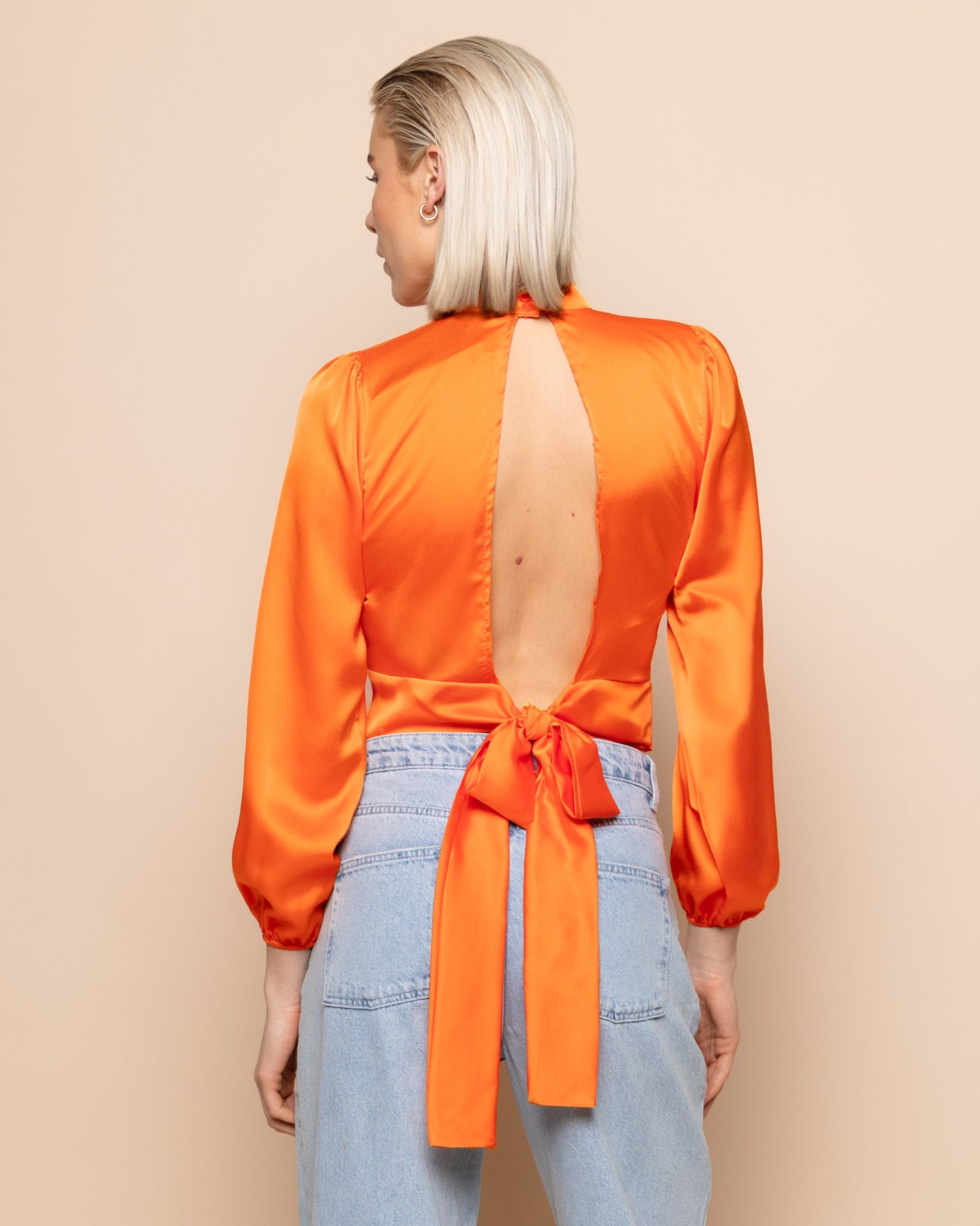 SATIN BOW TOP ORANJE
