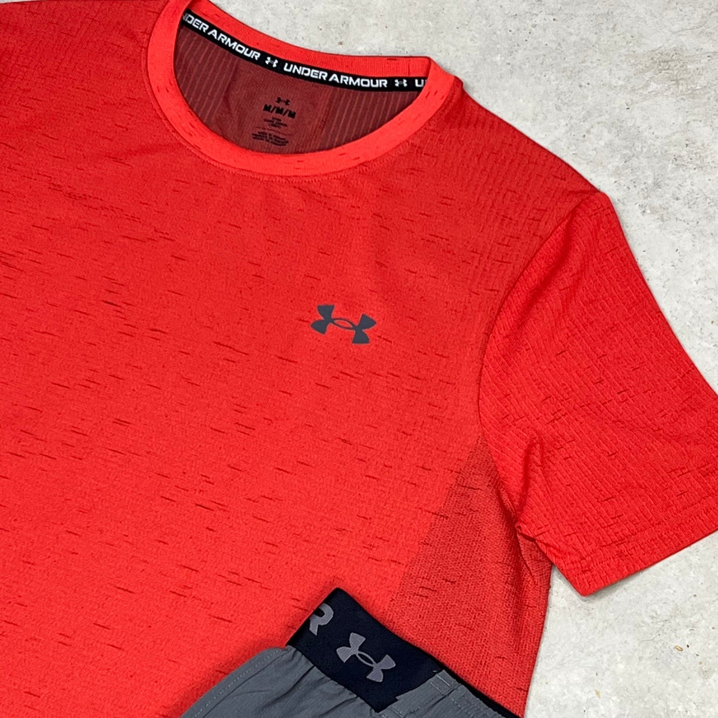 Under Armour Seamless Shorts Set Rot Grau
