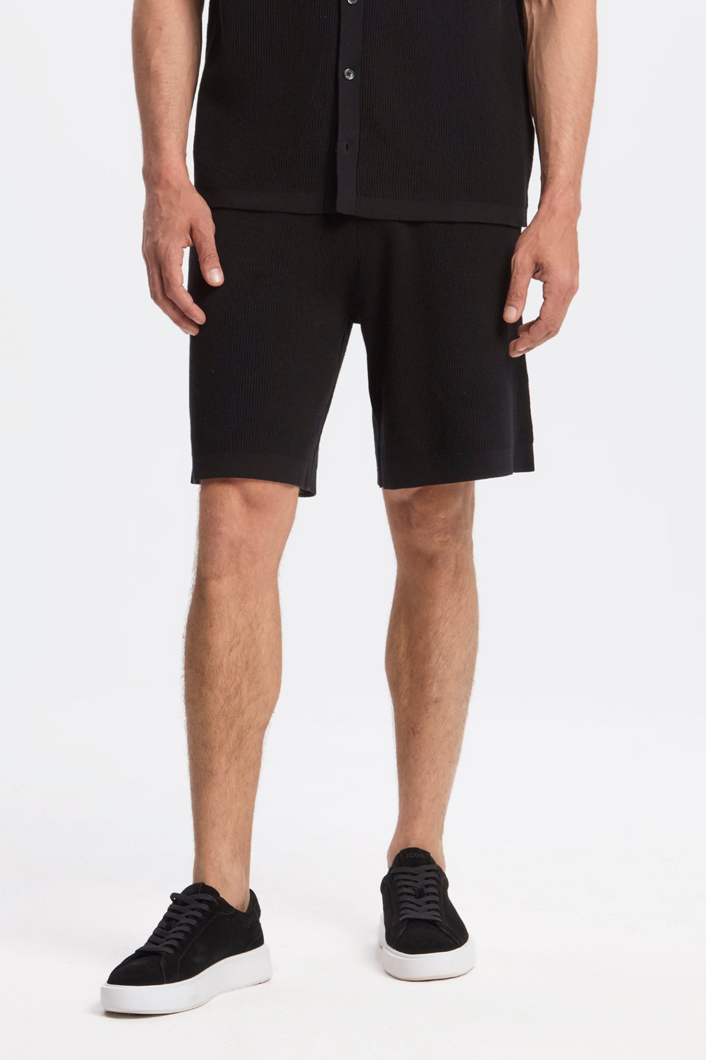 DIE RUSSO STRICKSHORTS