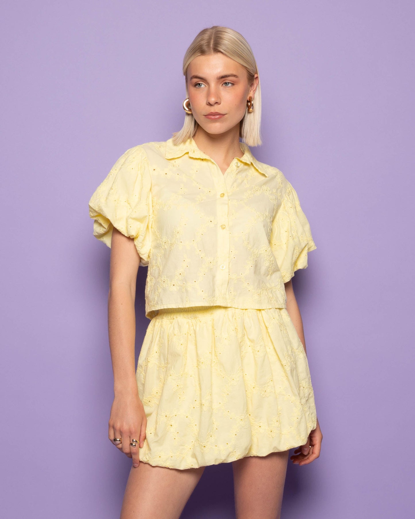 BRODERIE BUBBLE HEM SKIRT BOTERGEEL