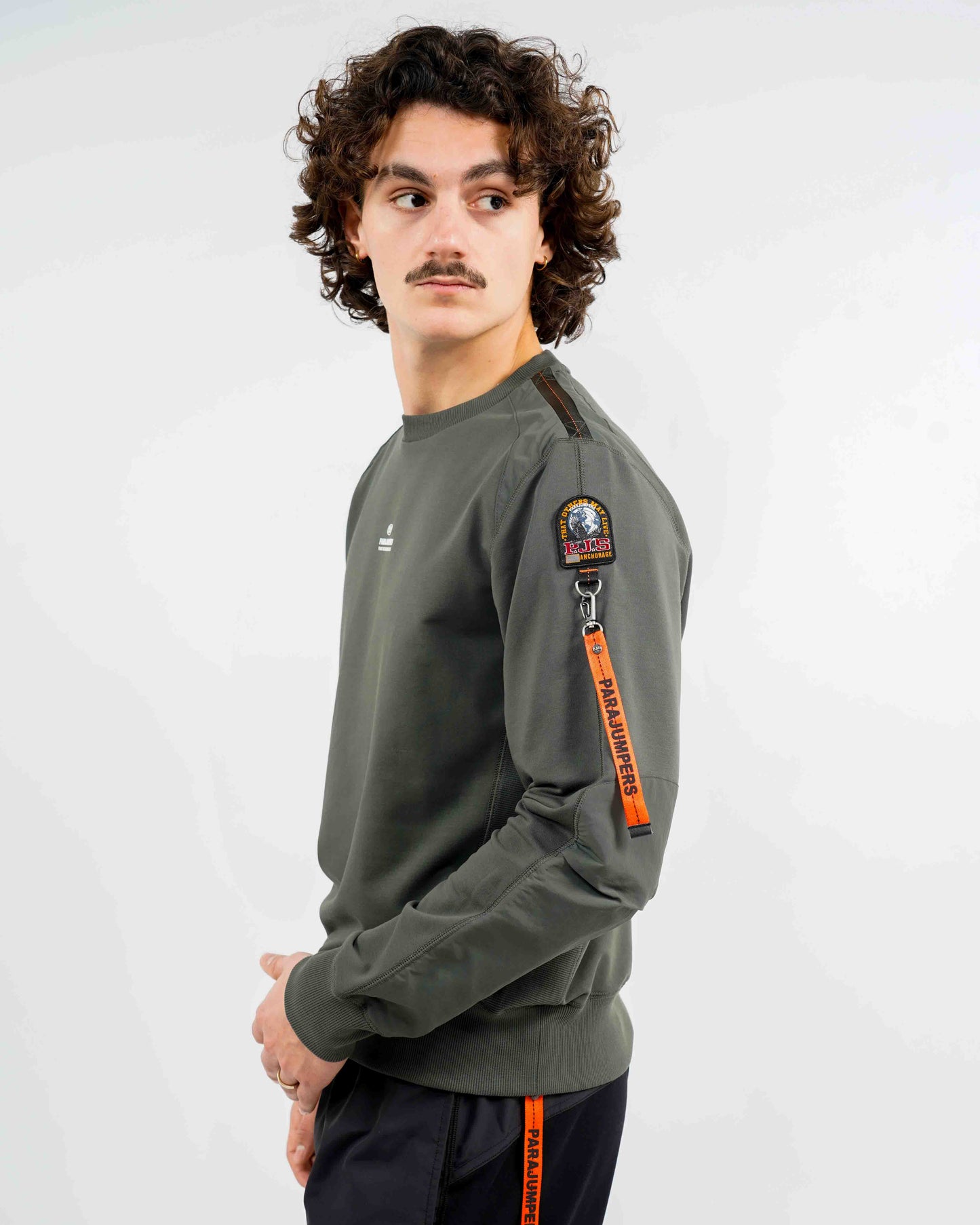 Sabre Basic Sweater