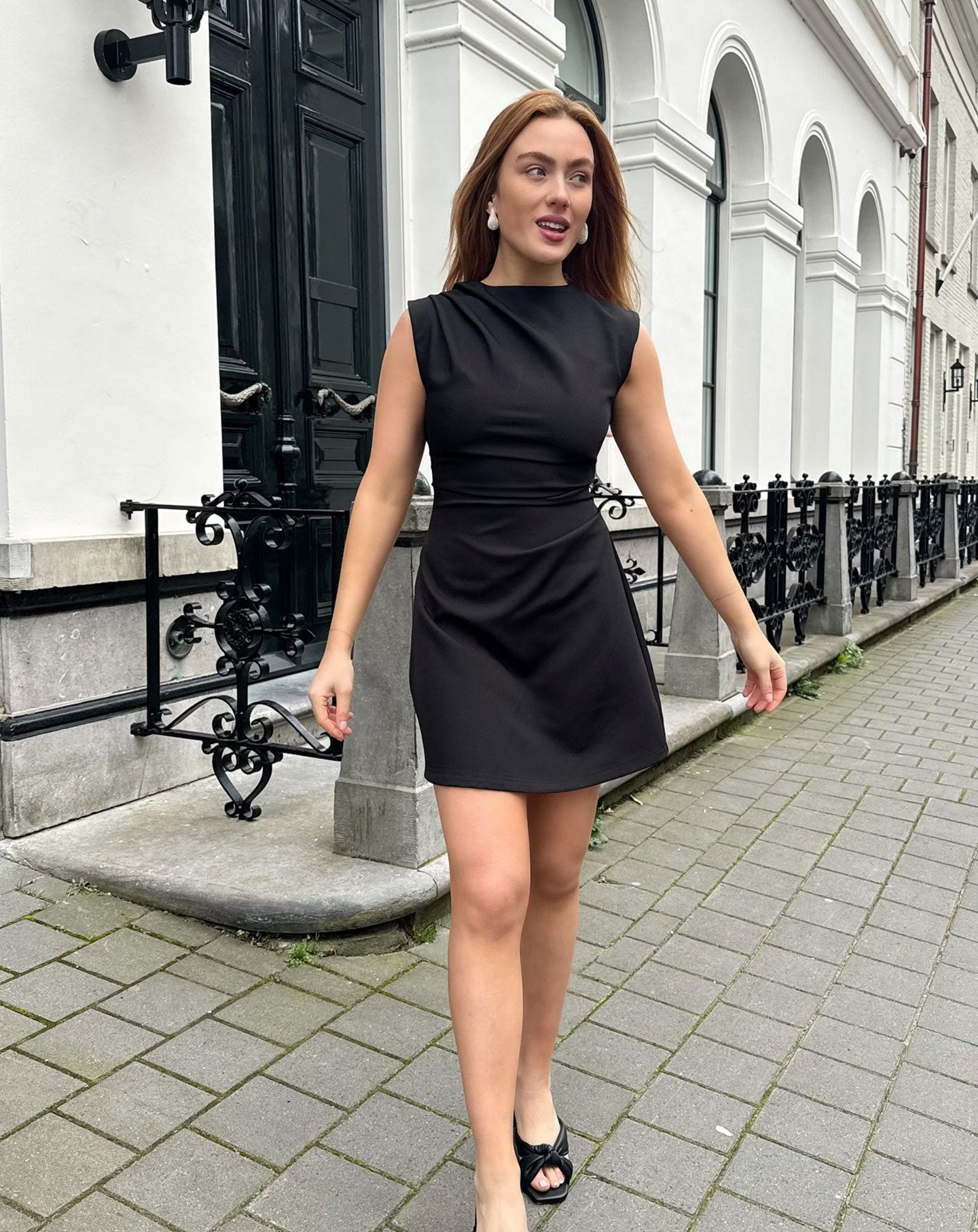 SOFIA RUCHED DRESS ZWART