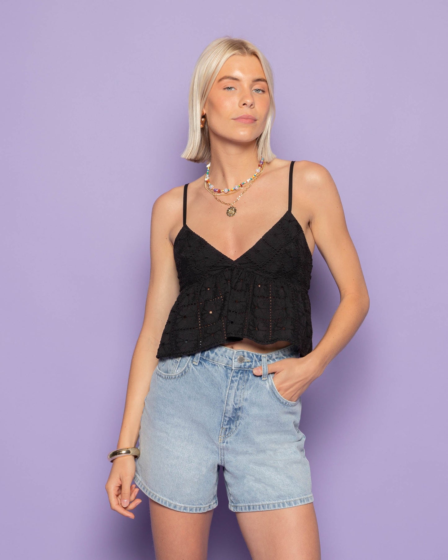 LOREEN BRODERIE CAMI ZWART