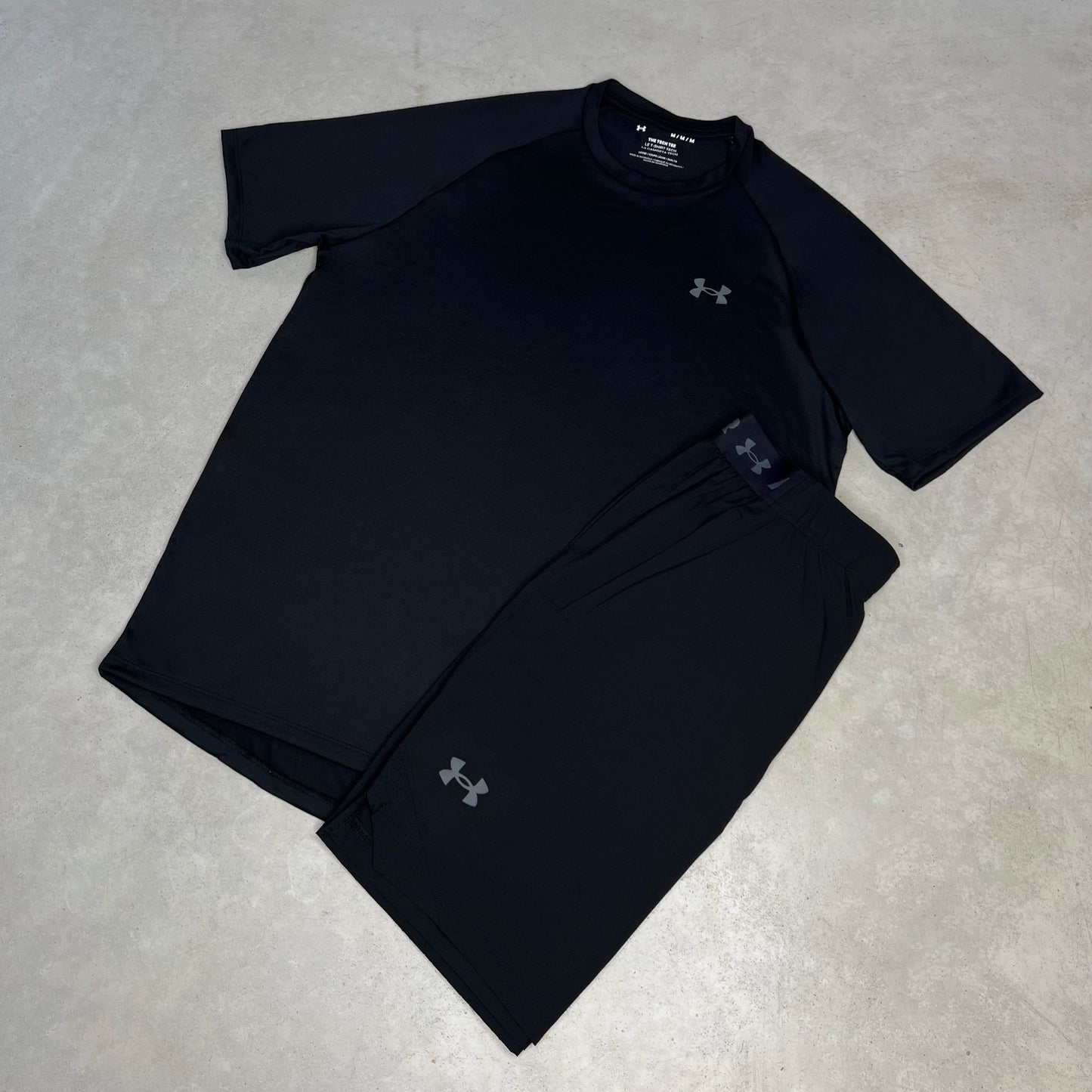 Under Armour Shorts Set Schwarz
