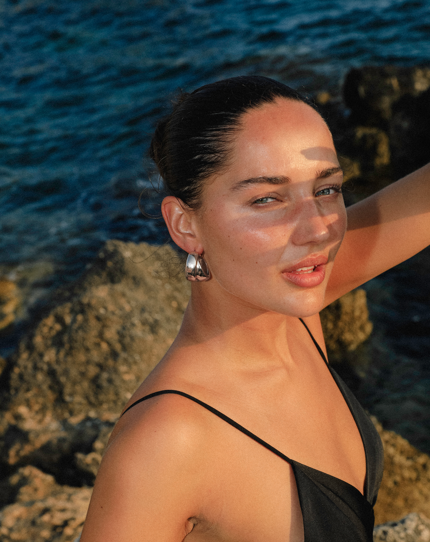 BIG DOUBLE HOOP EARRINGS