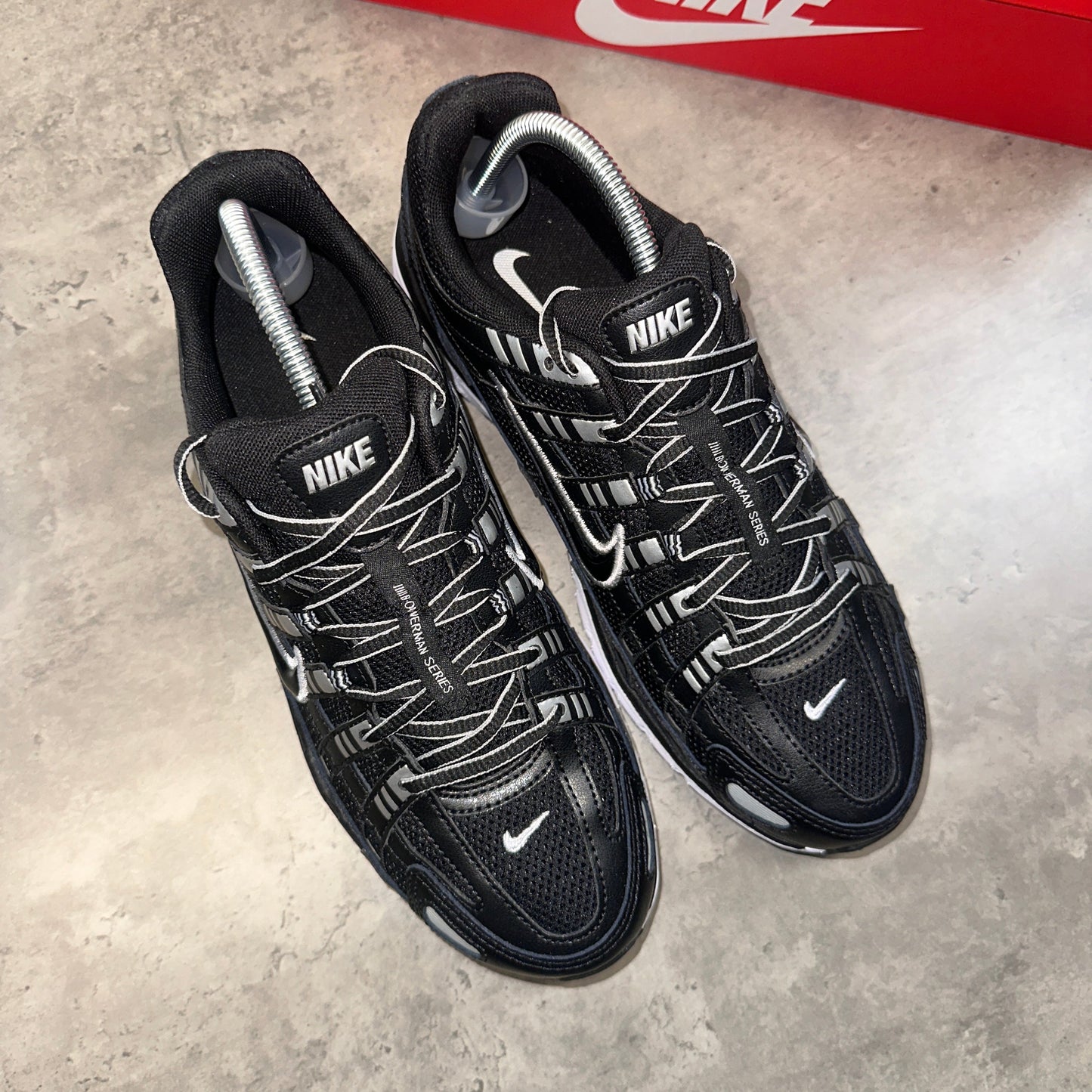 Nike P6000 Sneaker Schwarz/Weiß