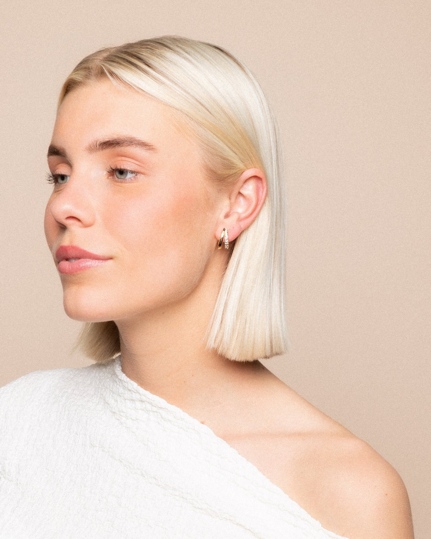 SMALL TWIN TEARDROP EARRINGS