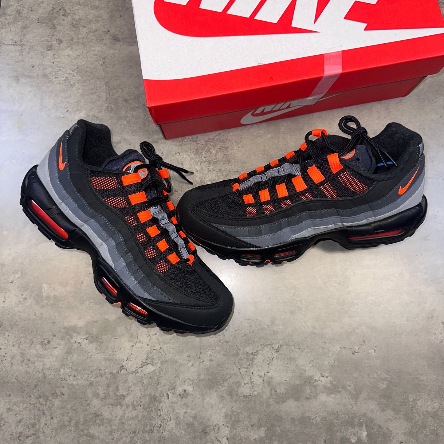 Nike Air Max 95 „Hyper Crimson“