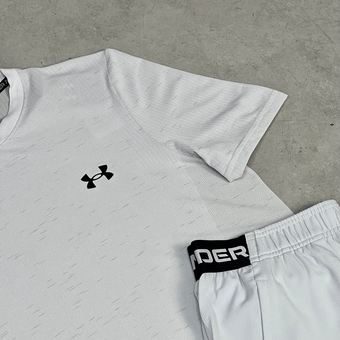 Under Armour Seamless Shorts Set Weiß Grau