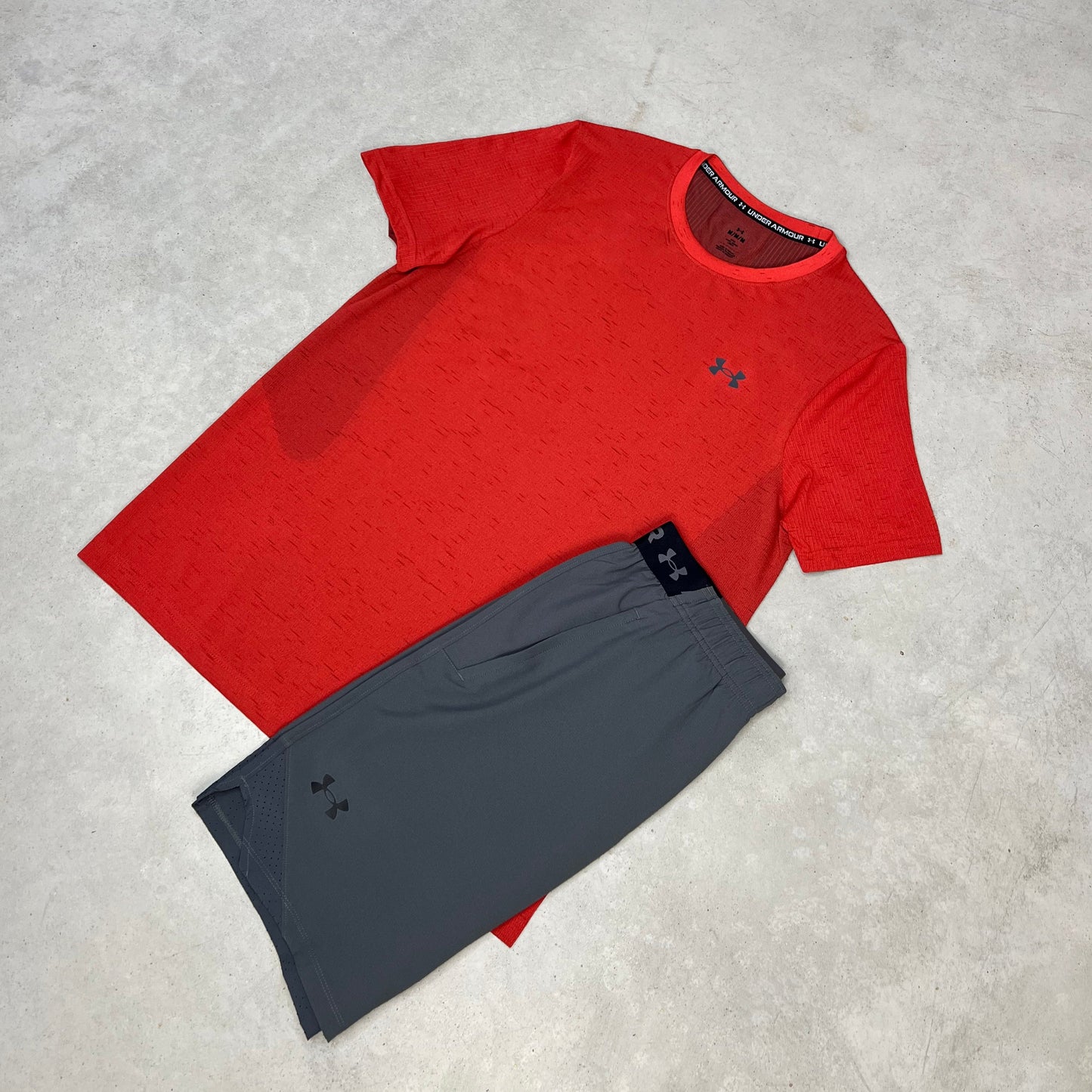 Under Armour Seamless Shorts Set Rot Grau