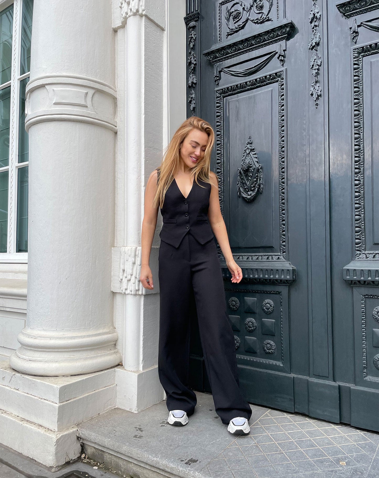 LIZZY STRAIGHT LEG PANTALON ZWART