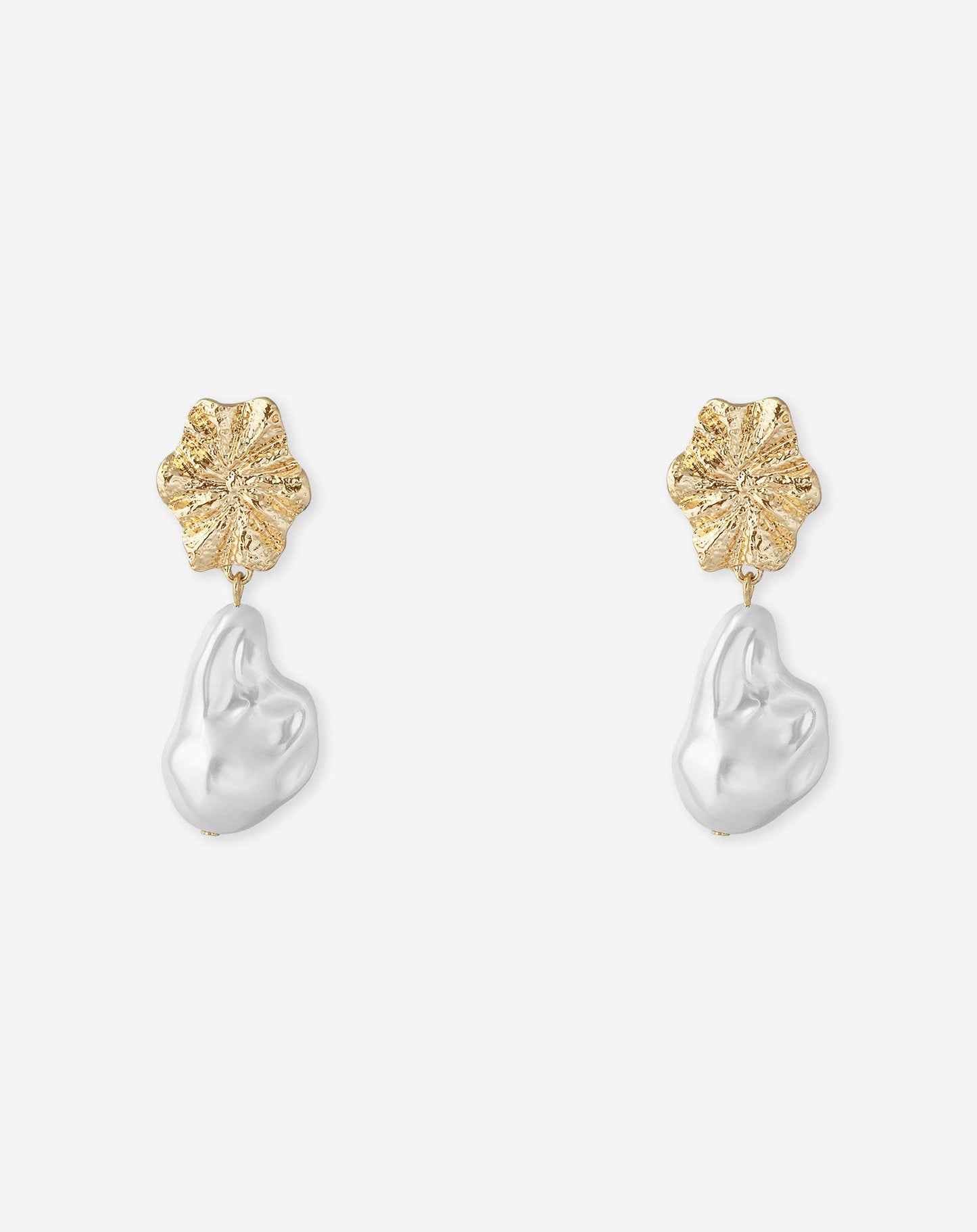 ROSY PEARL EARRINGS