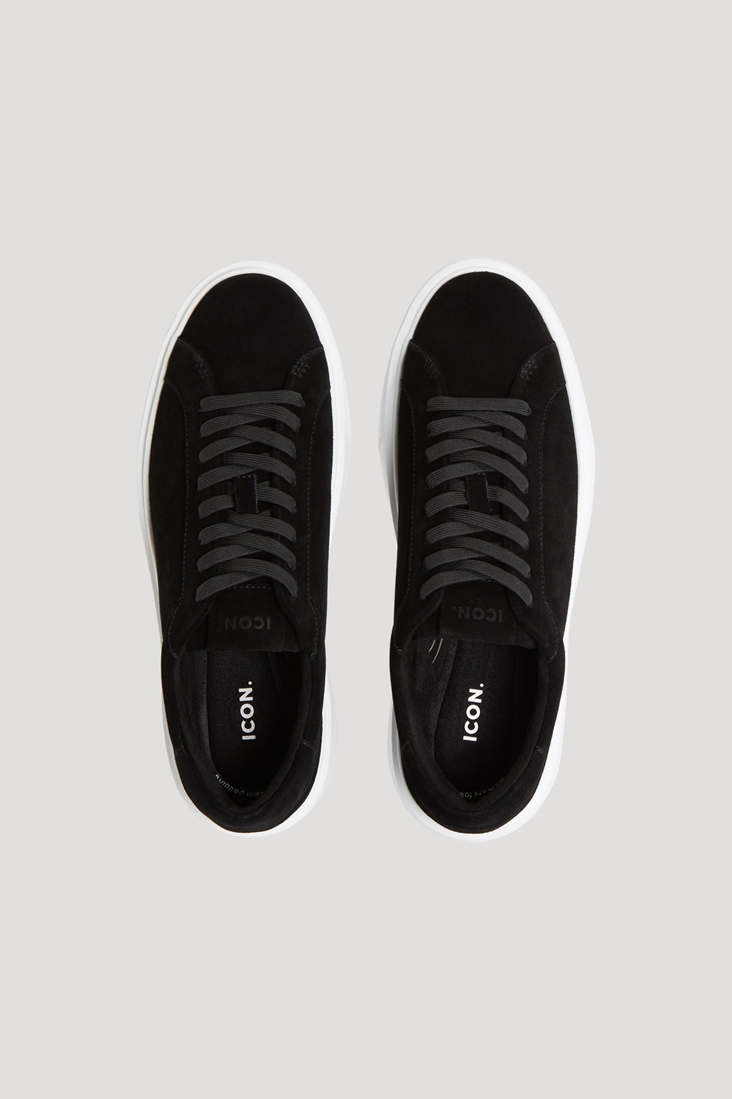 DER KLASSISCHER WILDLEDER-SNEAKERS