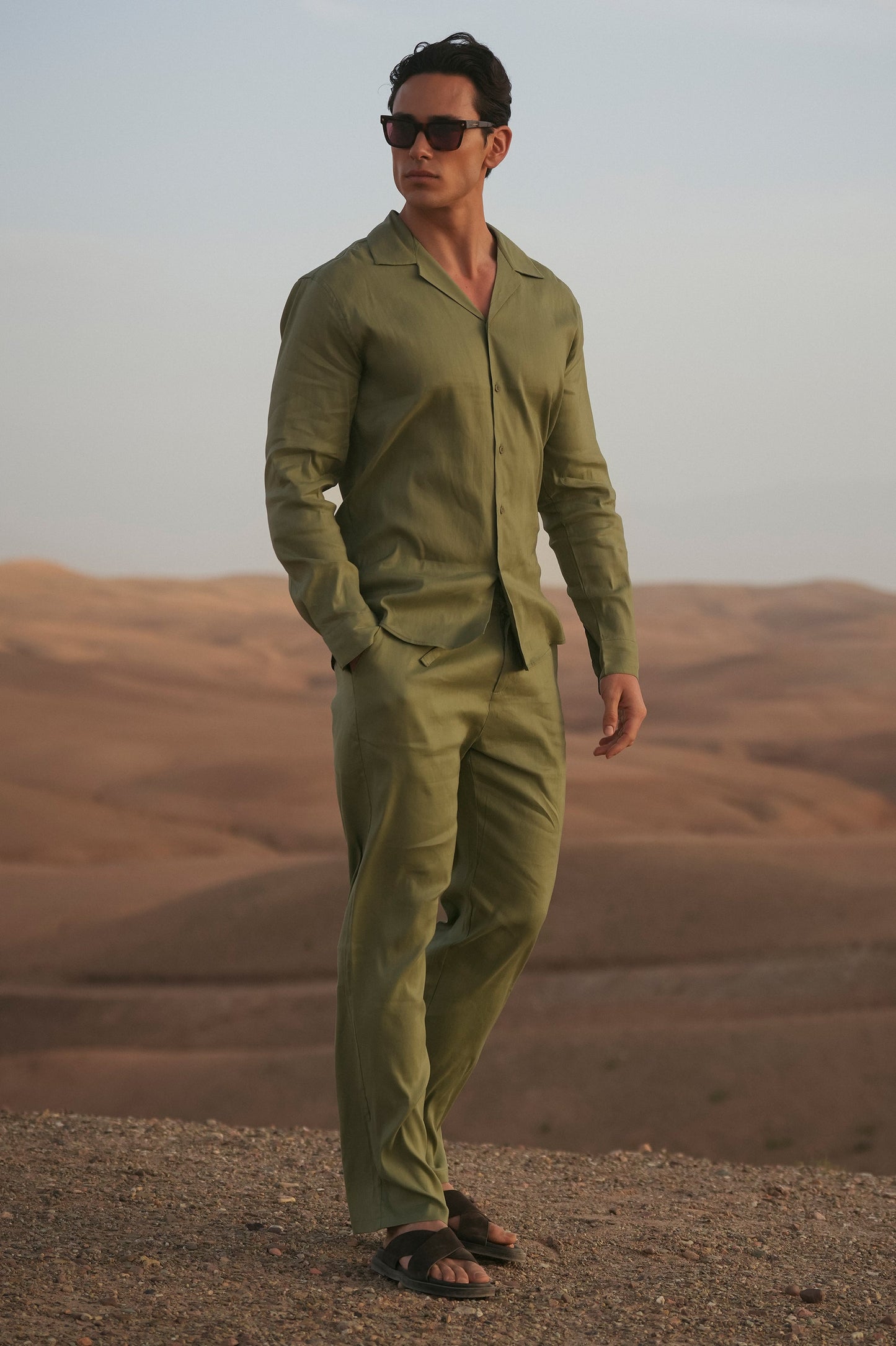 DAS LEINEN-LANGARMSHIRT