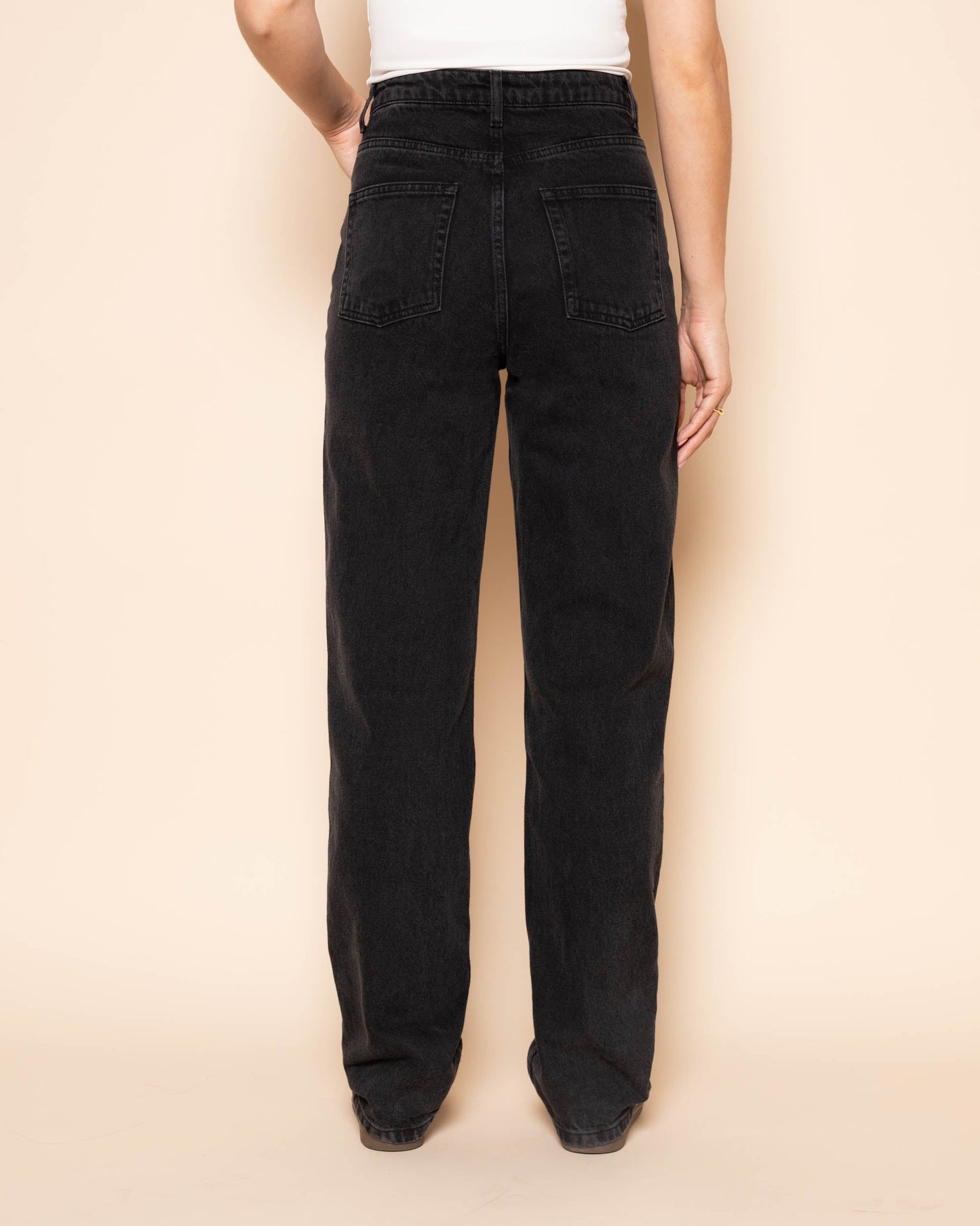 DENIM STRAIGHT LEG JEANS DONKERGRIJS
