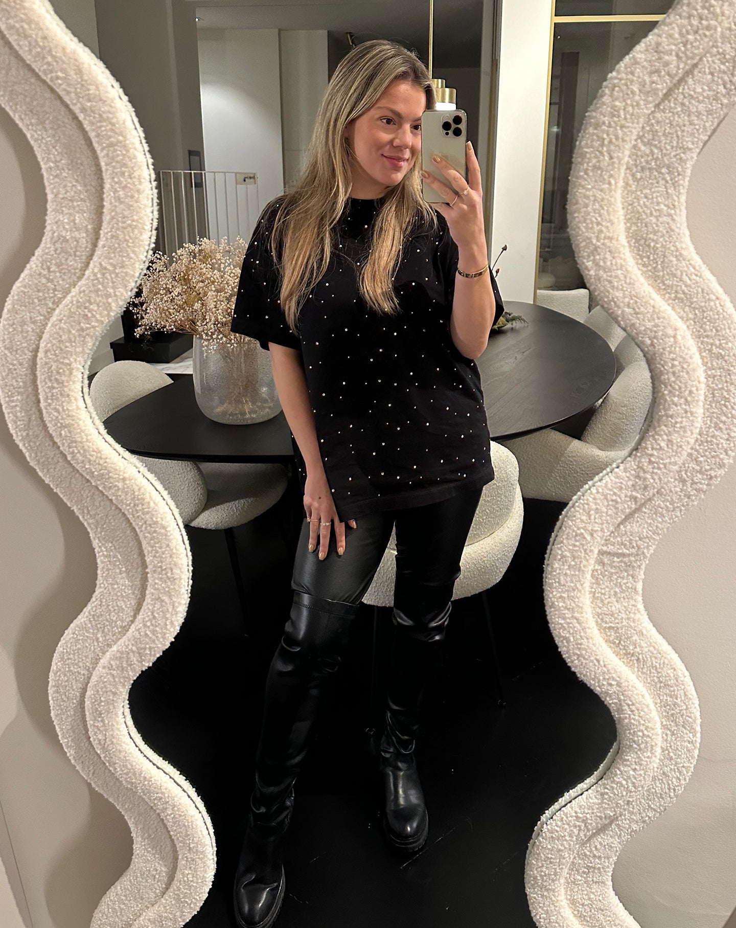 RHINESTONE OVERSIZED TEE ZWART
