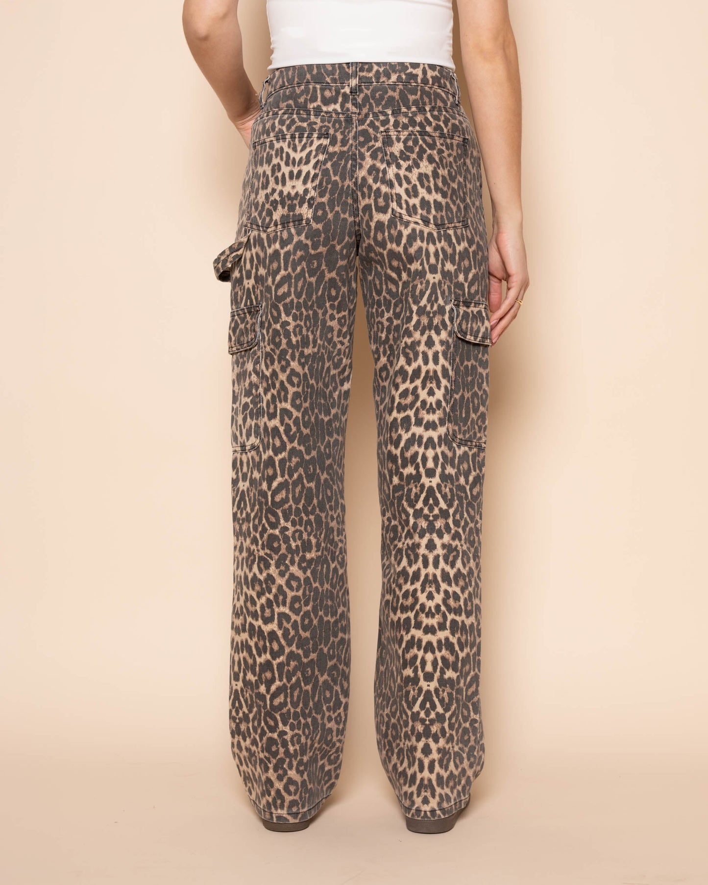 LEOPARD CARGO JEANS ZWART