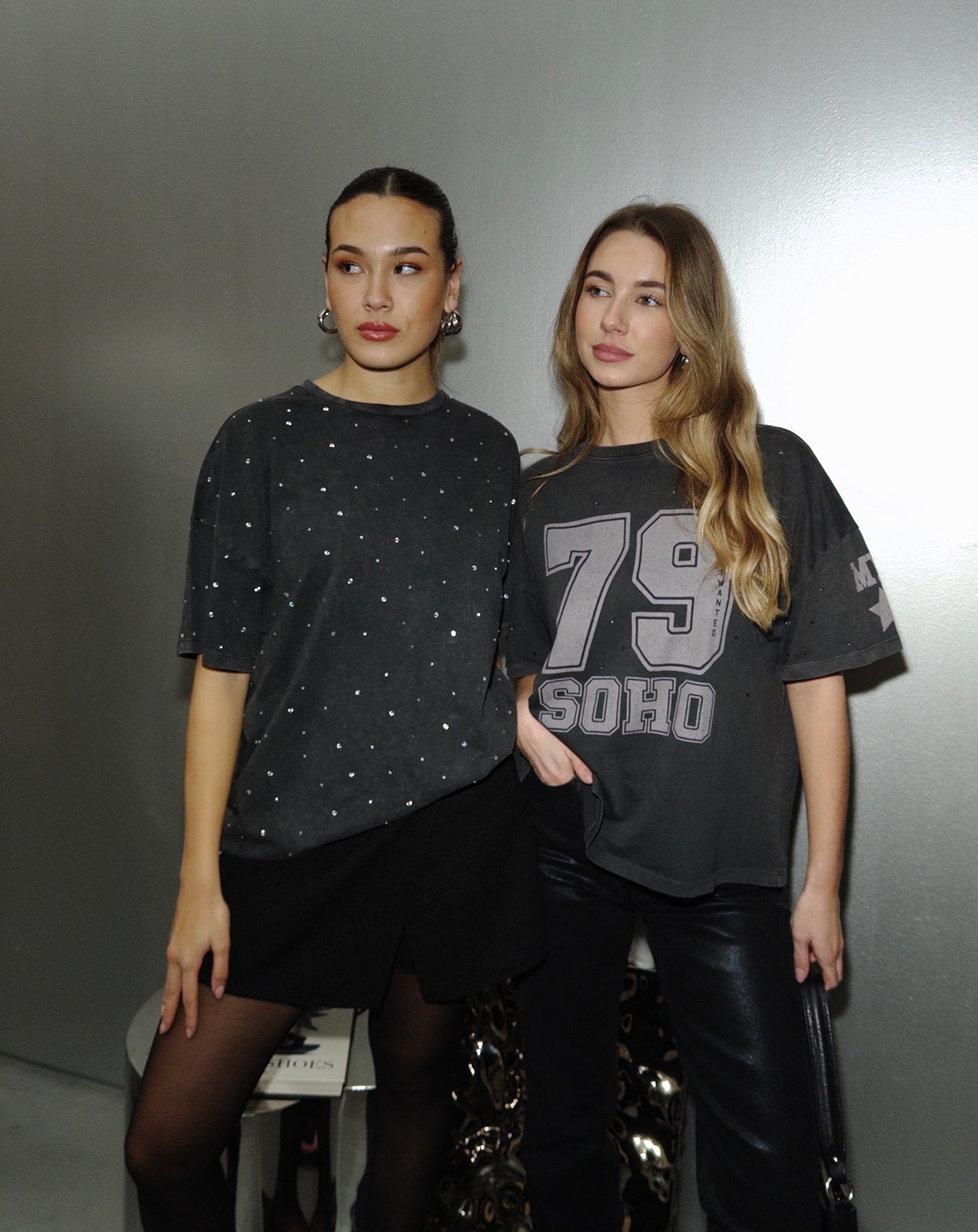 RHINESTONE OVERSIZED TEE GRIJS