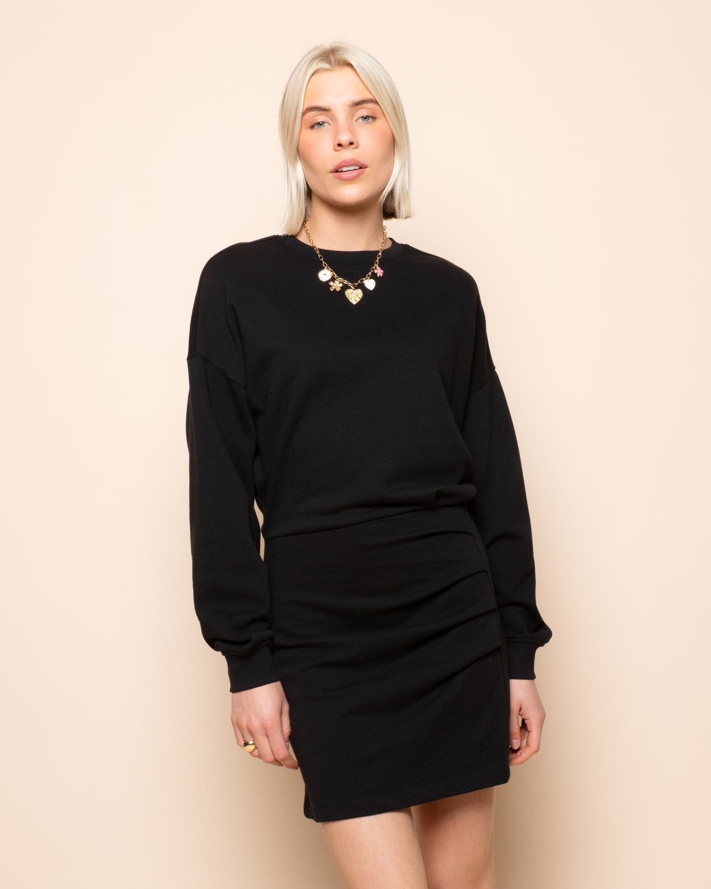 PLEATED SWEAT DRESS ZWART