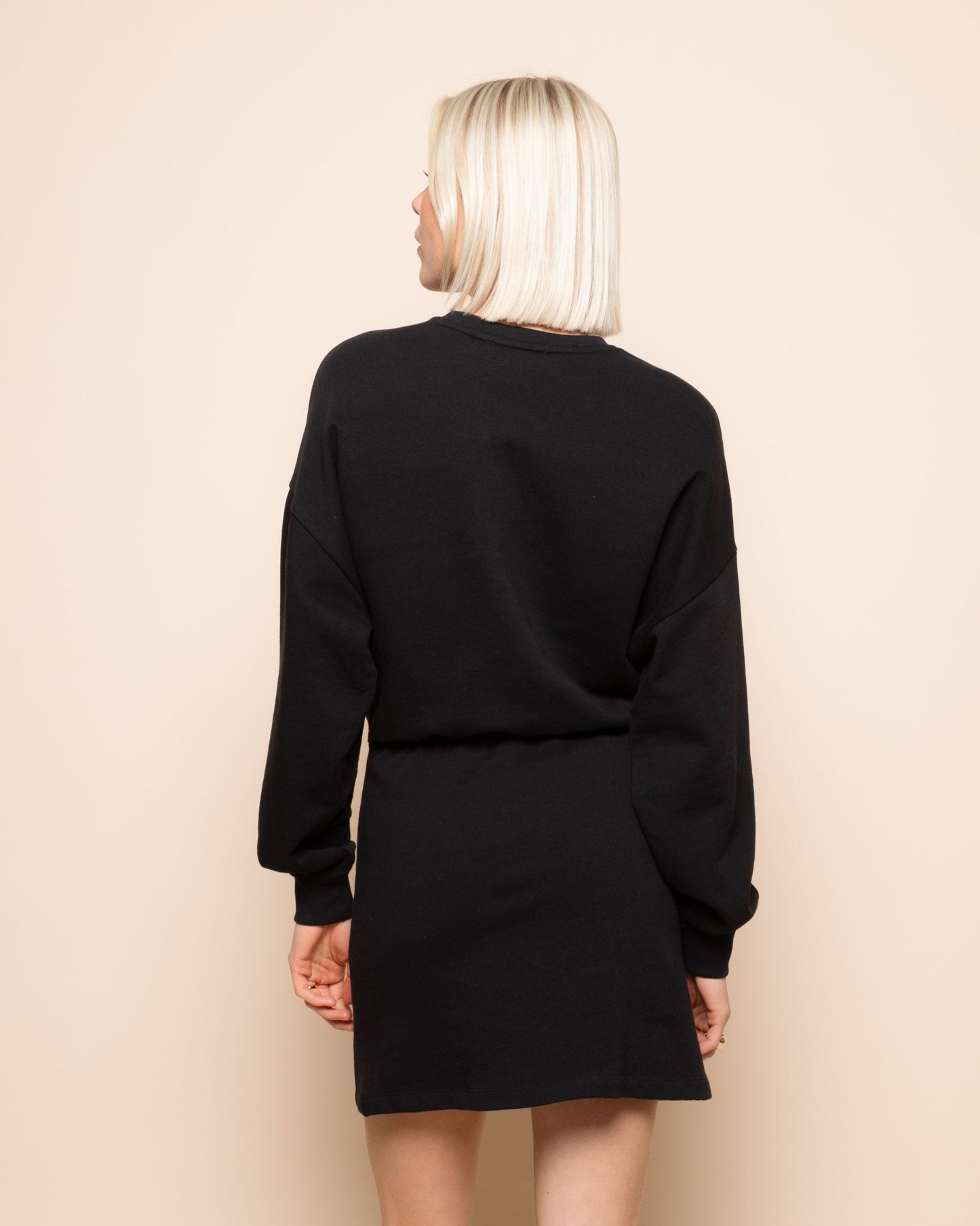 PLEATED SWEAT DRESS ZWART