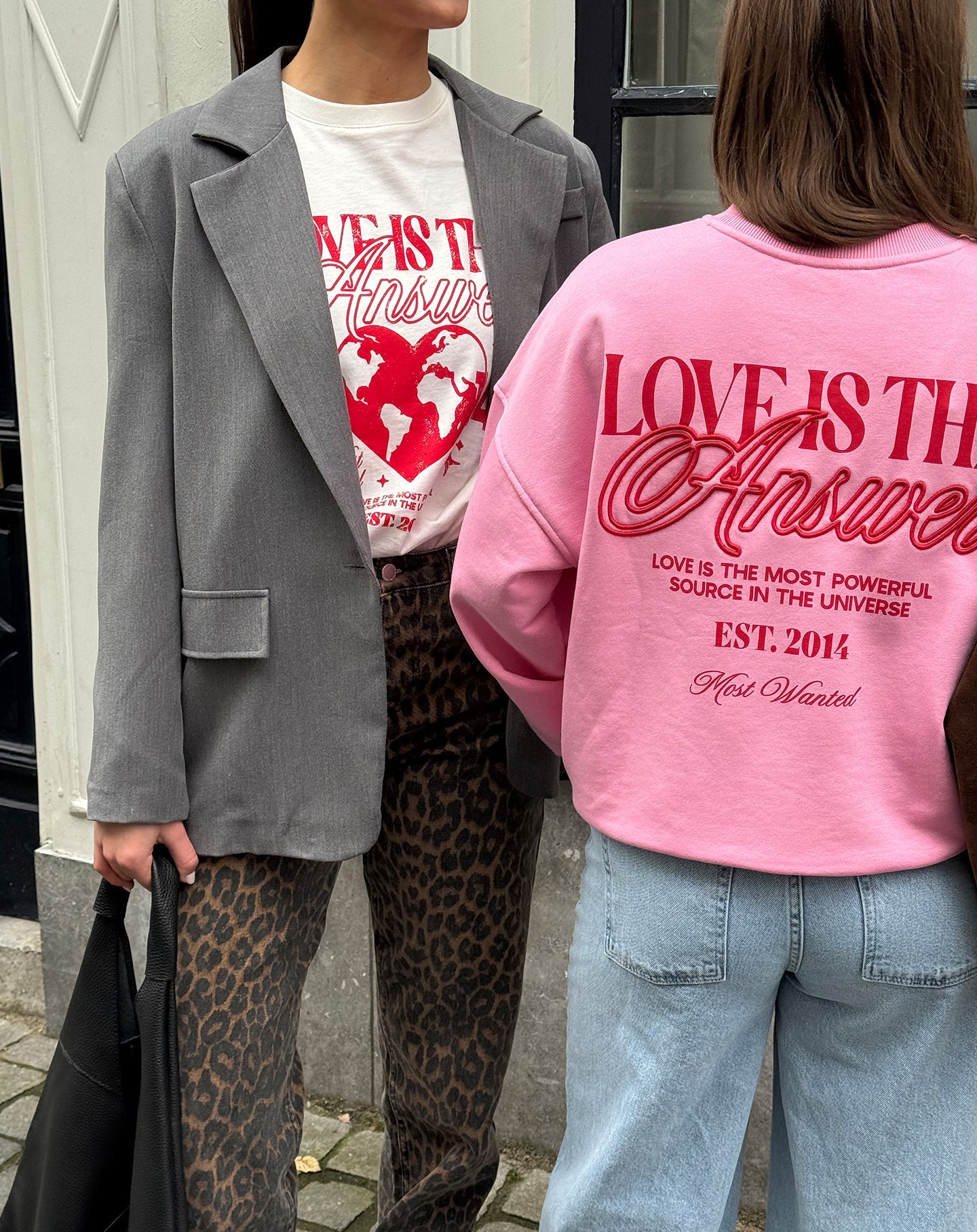 LOVE IS THE ANSWER OVERSIZED TEE CRÈME