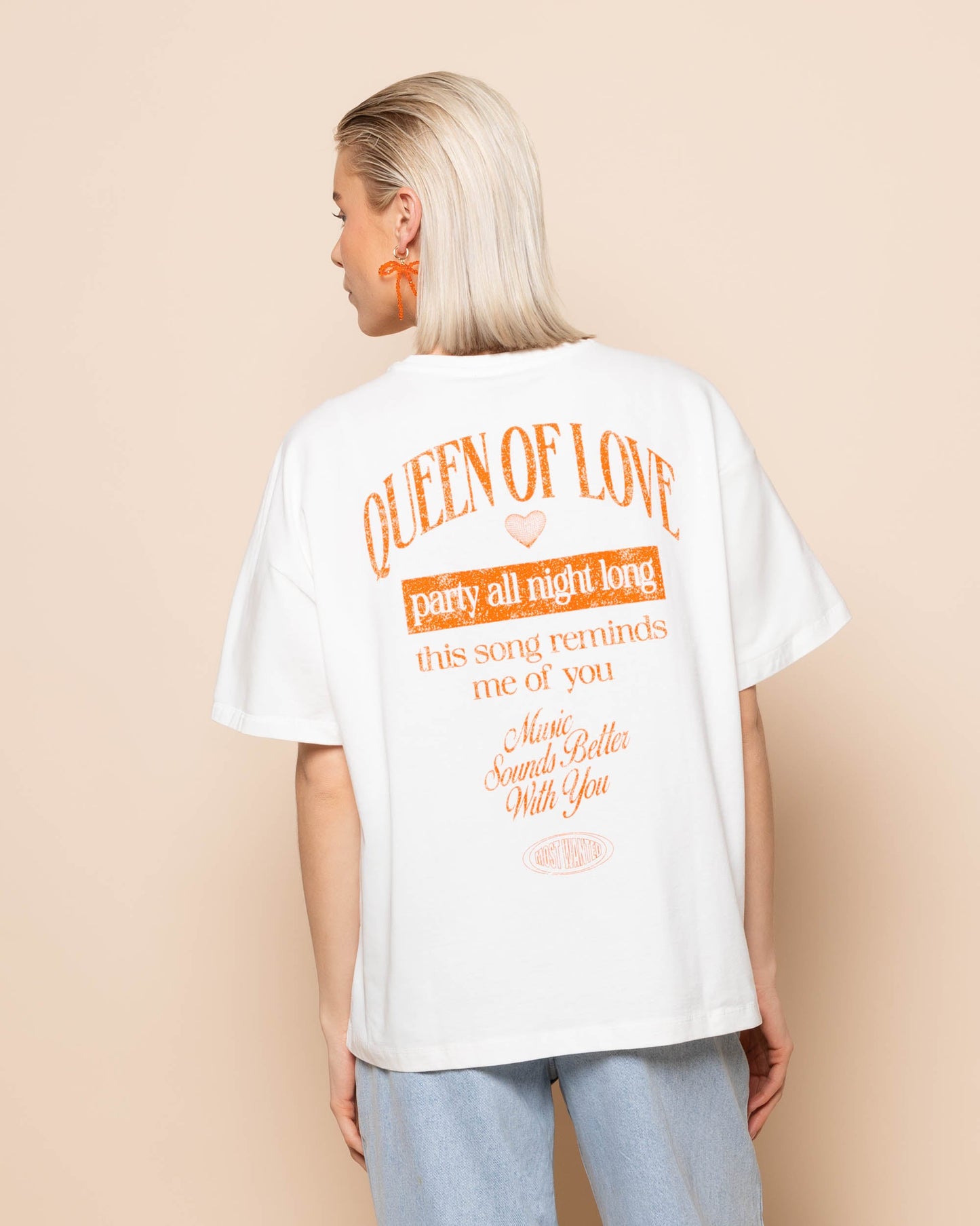 QUEEN OF LOVE OVERSIZED TEE CRÉME