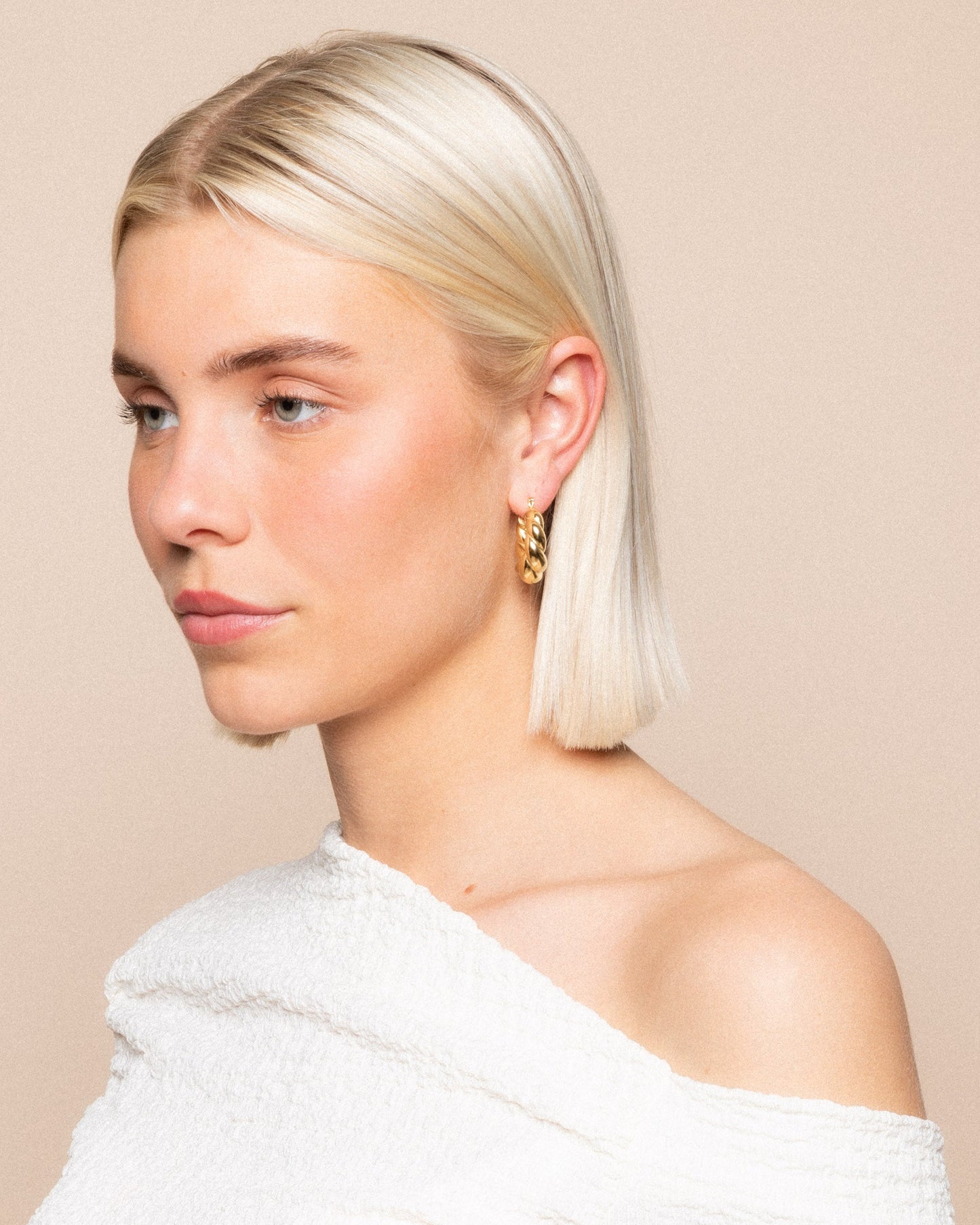 CHUNKY TWISTED HOOP EARRINGS
