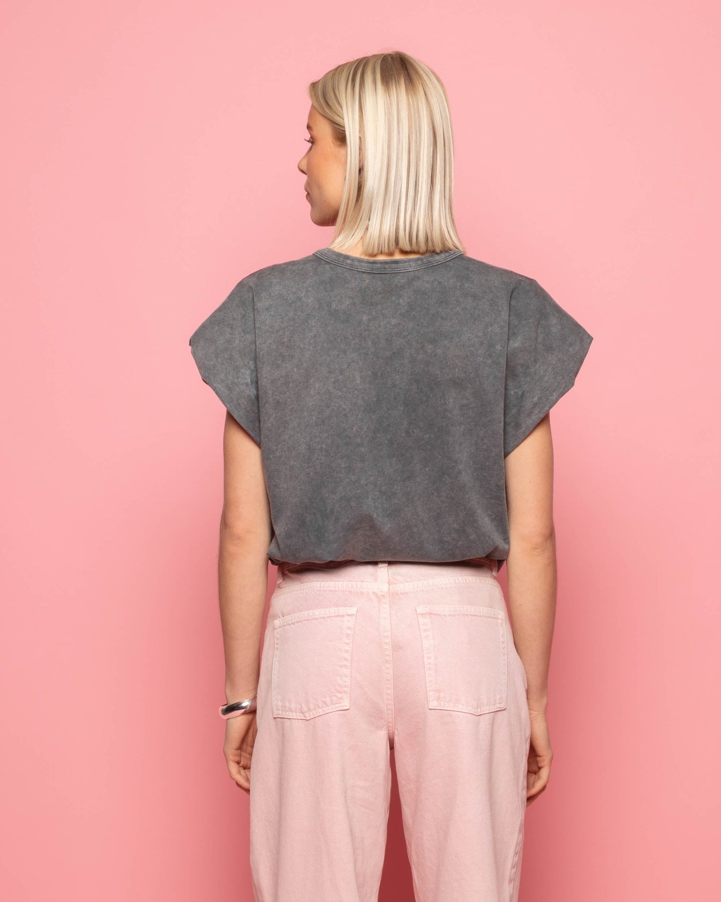 PADDED TEE ACID GRIJS