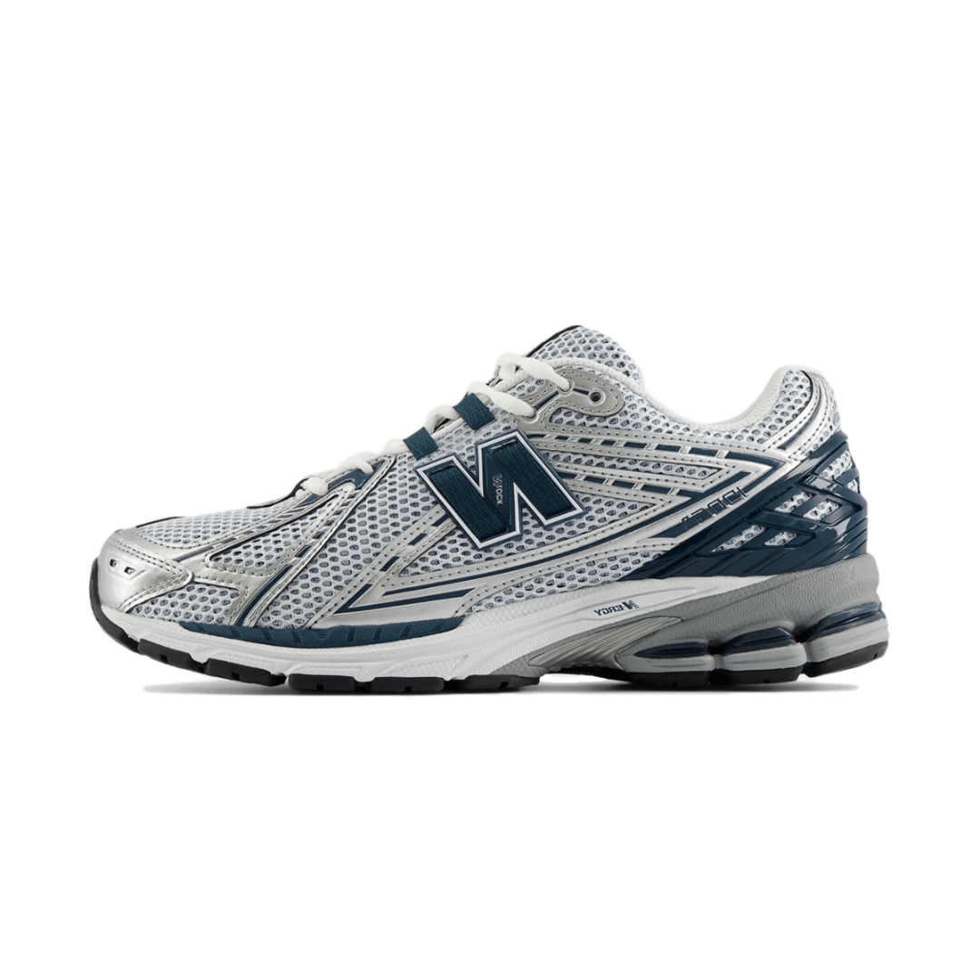 New Balance 1906R Silber Metallic Deep Ocean | 1 + 1 gratis