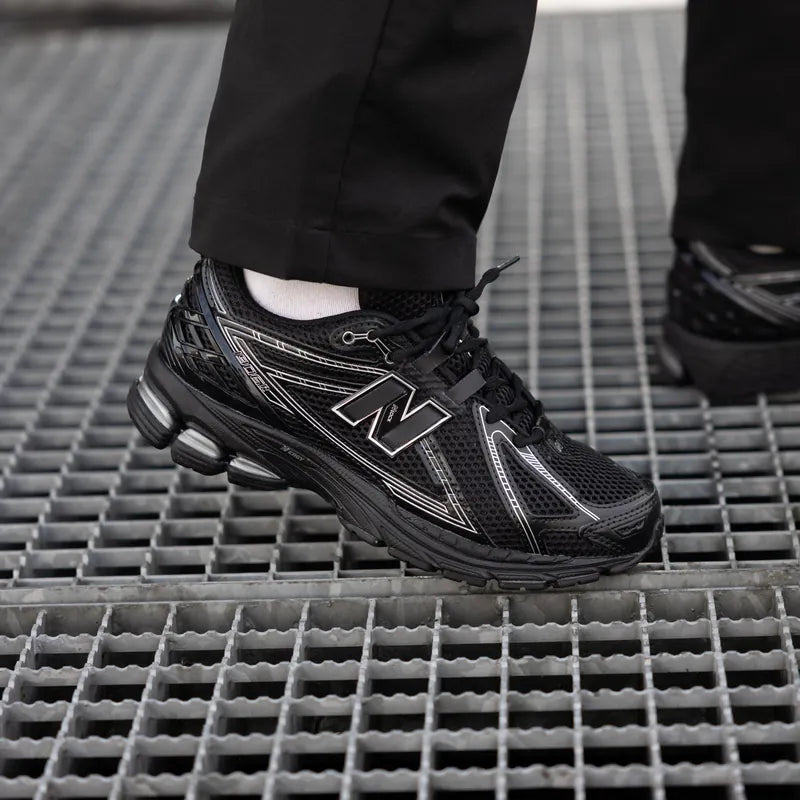 New Balance 1906R Schwarz Grau | 1 + 1 gratis