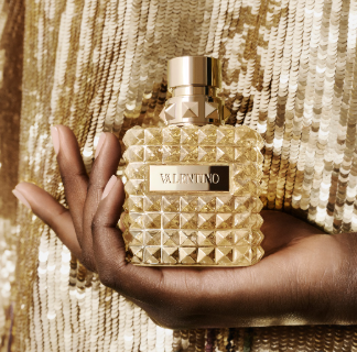 Valentino – Born in Roma – Die goldene Donna | 1 + 1 gratis