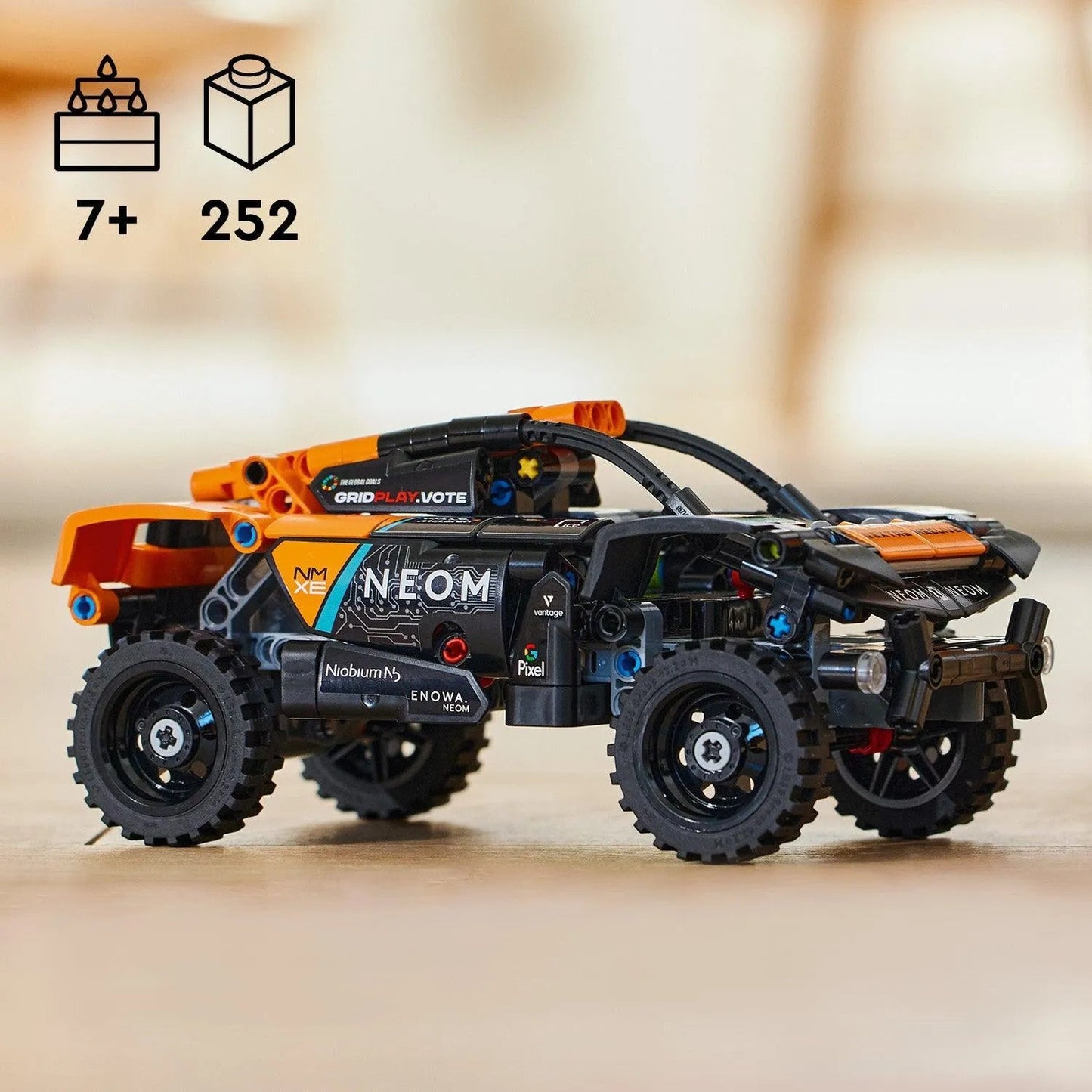 LEGO McLaren Extreme E-Race car 42166 Technic