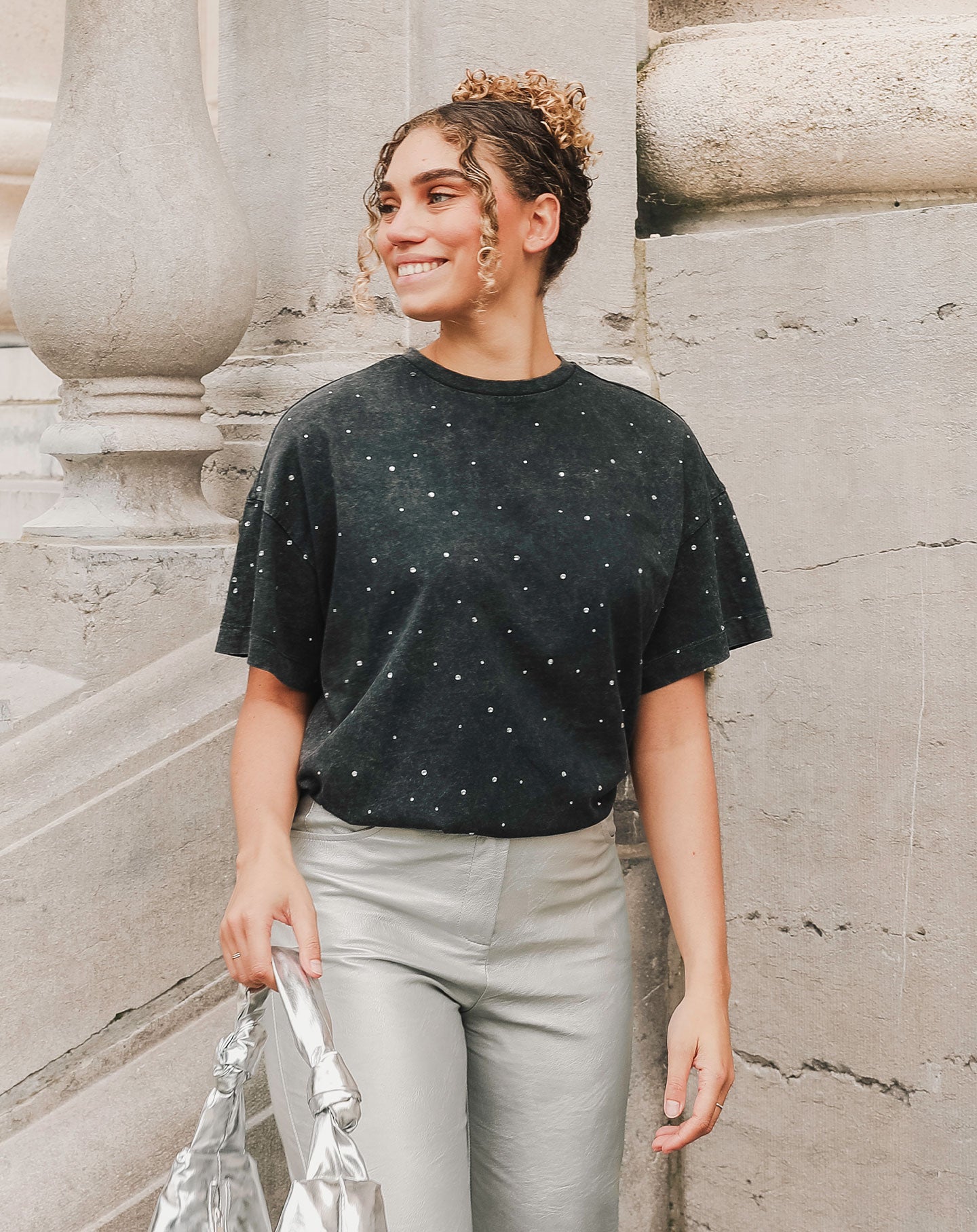 RHINESTONE OVERSIZED TEE GRIJS