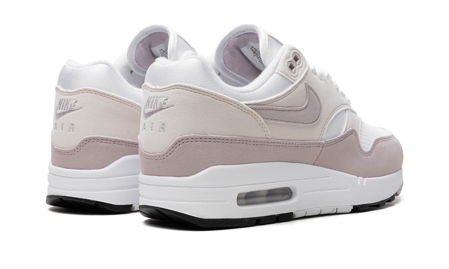 Nike Air Max 1 Platinviolett
