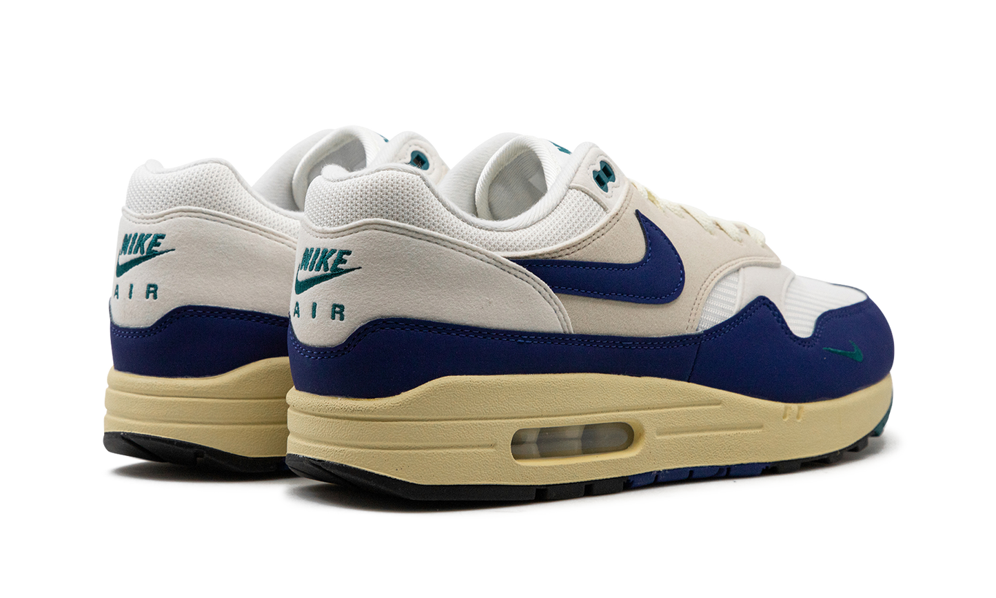 Nike Air Max 1 Athletic Department Tiefes Königsblau