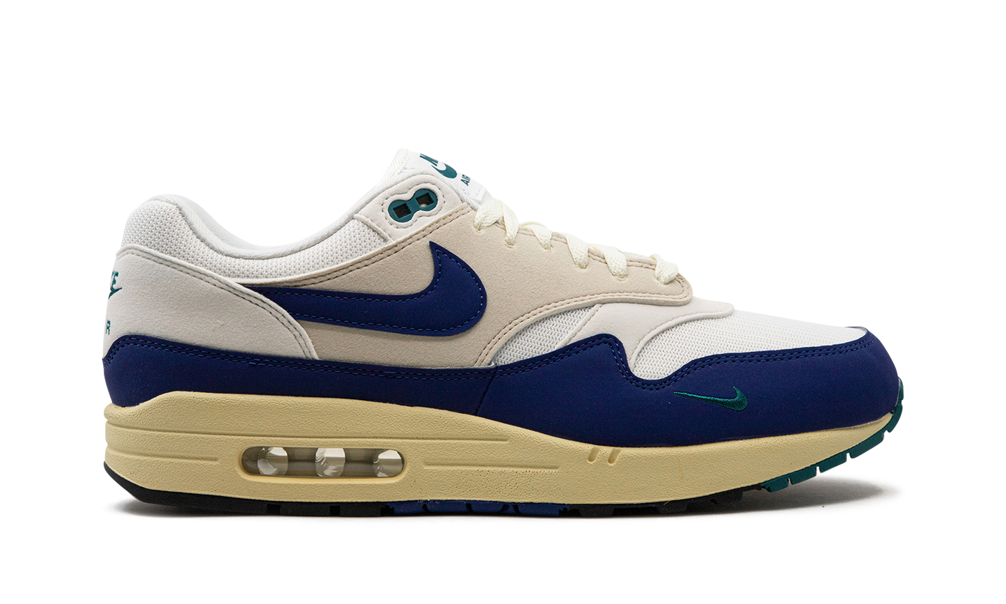Nike Air Max 1 Athletic Department Tiefes Königsblau