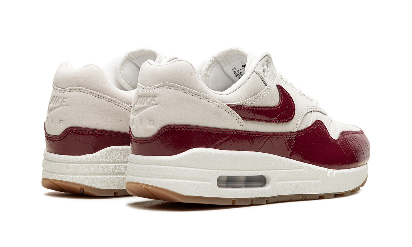 Nike Air Max 1 LX Team Rot