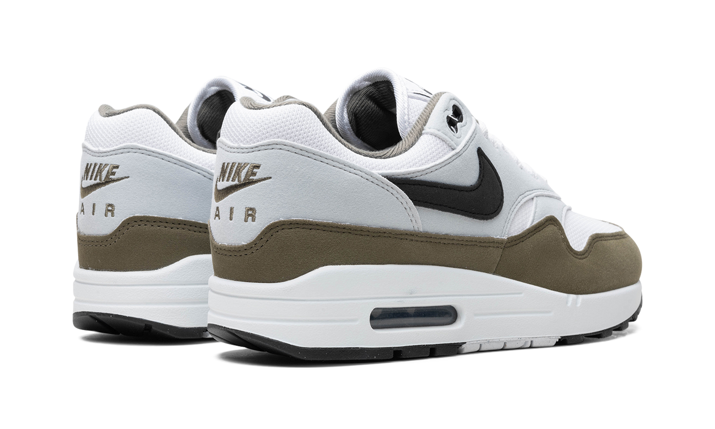 Nike Air Max 1 Weiß Schwarz Mittel Oliv