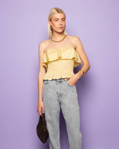 STRAPLESS RUFFLE SMOCK TOP BOTERGEEL