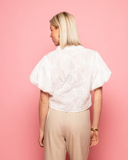 BRODERIE PUFF SLEEVE BLOUSE WIT