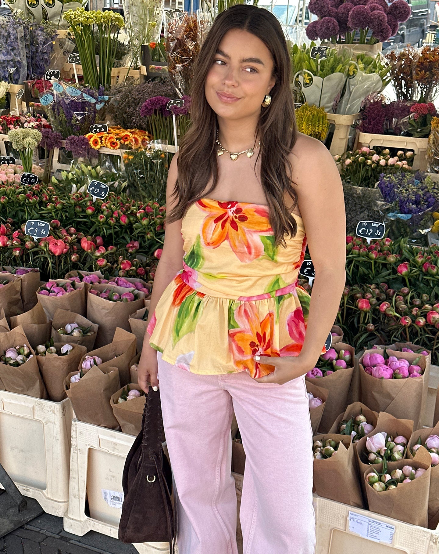 TROPICAL FLOWER PEPLUM TOP GEEL
