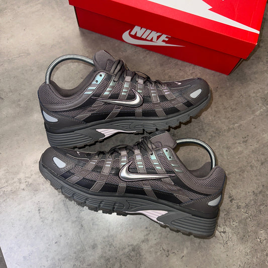 Nike P6000 Turnschuhe Dark Cave