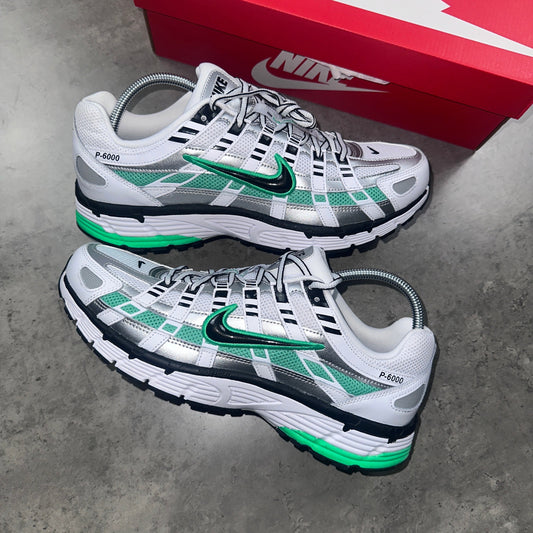Nike P6000 Sneaker Metallic Grün