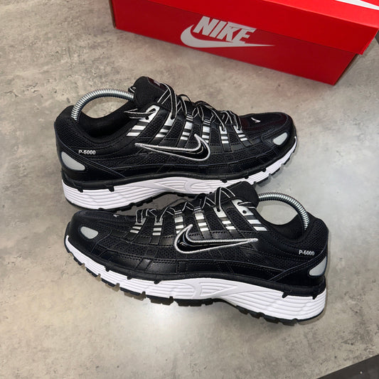 Nike P6000 Sneaker Schwarz/Weiß