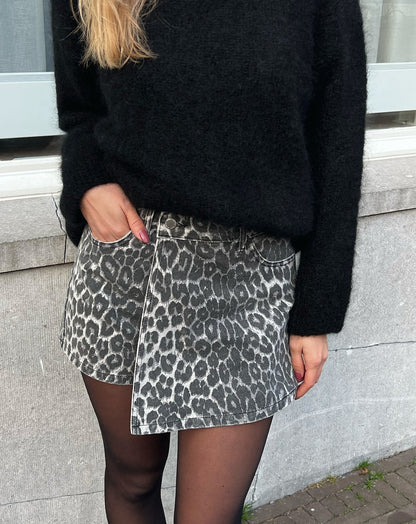 LEOPARD ALLOVER DENIM SKORT GRIJS