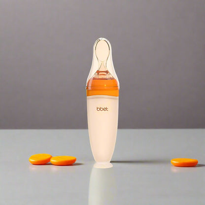 BabyHap™ | Van chaos naar controle, de knijpfles die alles verandert.