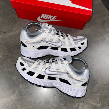 Nike P6000 Sneaker Wolf Sail Grey