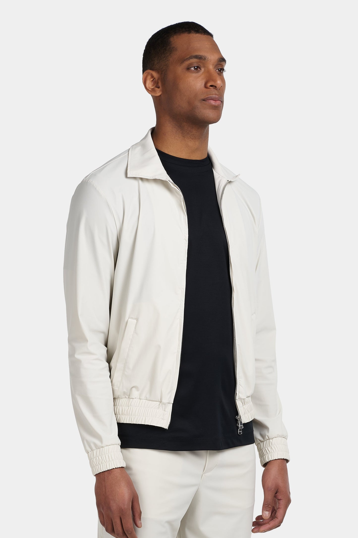 DIE REISEJACKE
