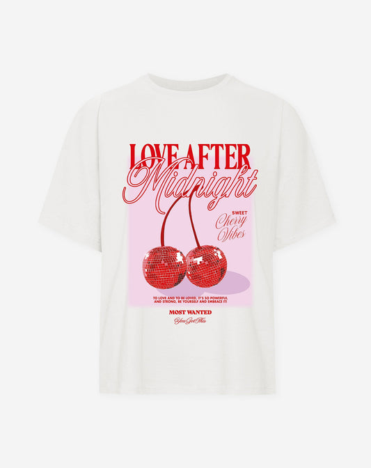 LOVE AFTER MIDNIGHT OVERSIZED TEE CRÈME