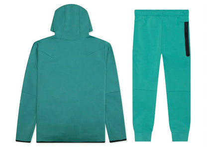 Nike Sportswear Tech Fleece-Set aus Hoodie und Jogginghose, Mineralblaugrün/Schwarz | 1 + 1 gratis
